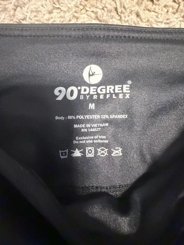 90 Degrees by Reflex Net Medium Black Leggings with a sheen - Image 2
