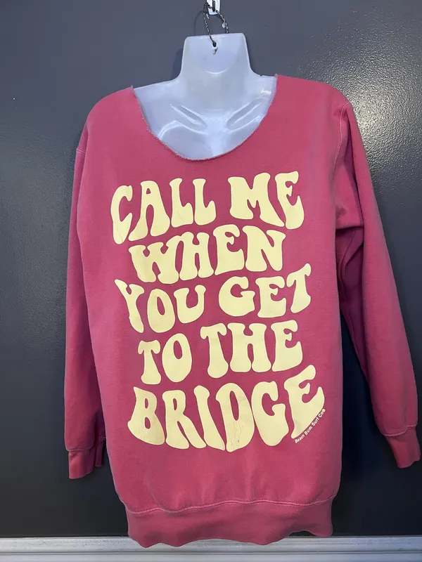 Beach Bum Surf Co Sweatshirt Womens Medium Pink Call Me When Bridge Graphic - Image 6