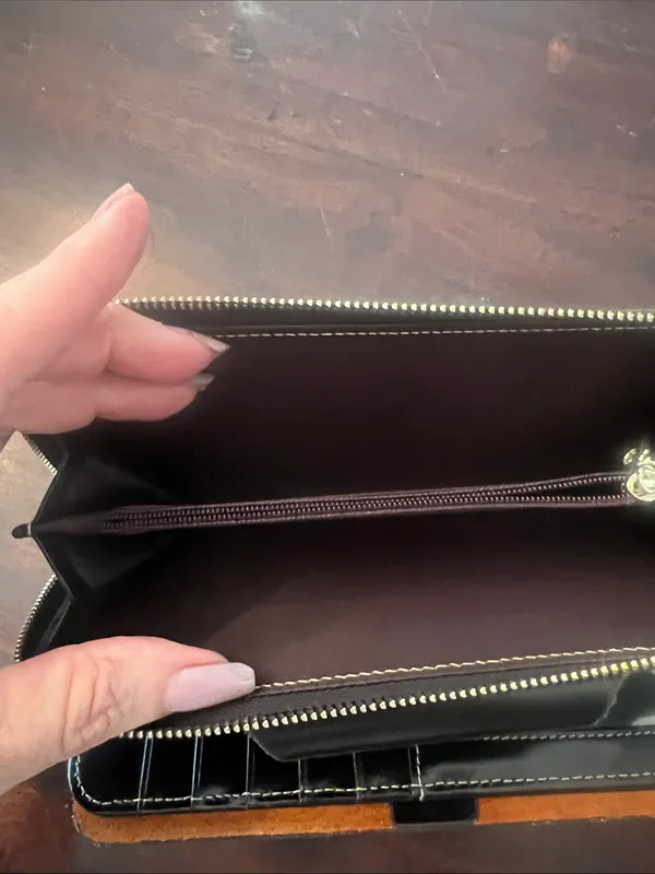 Yafeige Black Leather Zip Wallet NWOT - Image 4