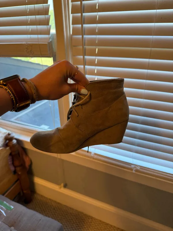 Booties TJ Maxx Tan - Image 2