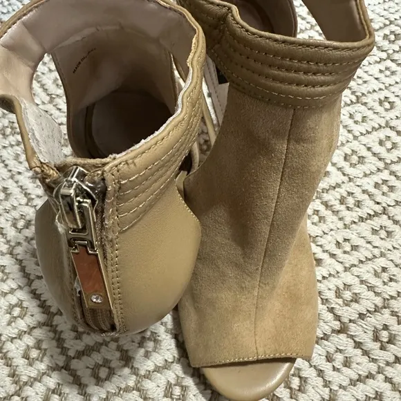 White House Black Market Tan Peep-Toe Heels - Image 3
