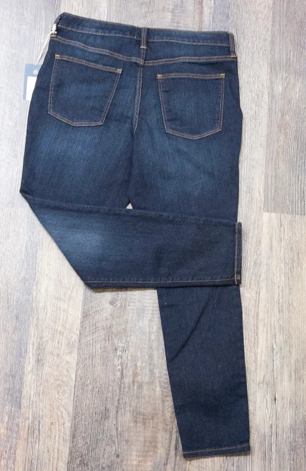 Mid-Rise Skinny Jeans - Image 5