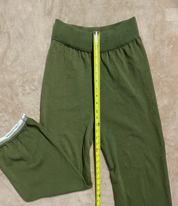 Balloon Comfy Women’s Green Pants Size L with 22” waist - Image 5