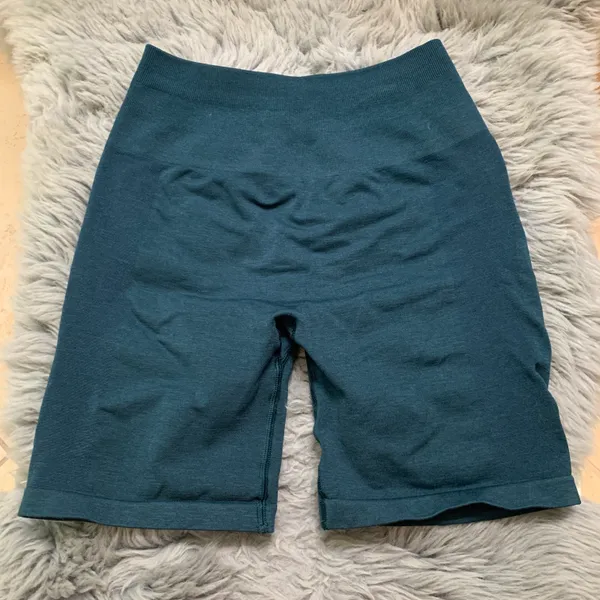 Alphalete Women’s Small Amplify 6.5” Midnight Seamless Scrunch Biker Shorts - Image 3