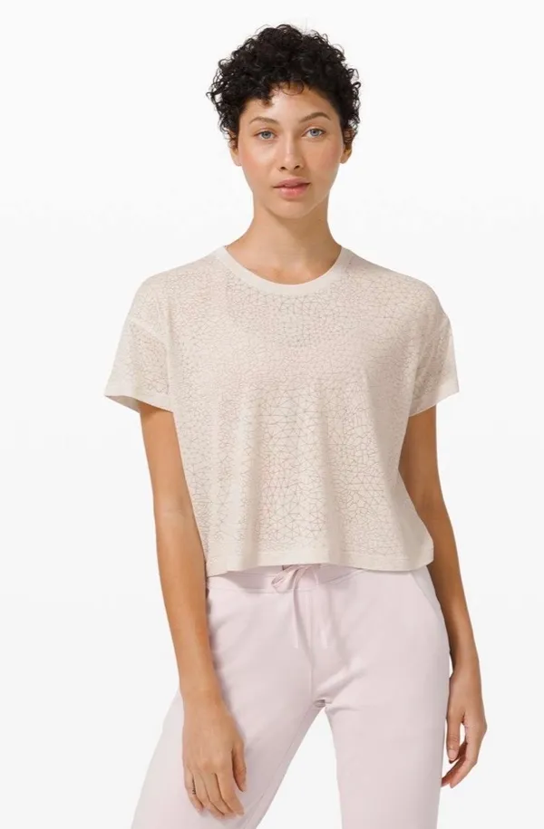 Lululemon Cates Tee *Veil Dune 6 - Image 5