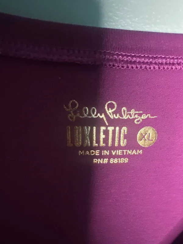 Lilly Pulitzer Luxletic Women’s XL Purple Performance Top Long Sleeve Resort - Image 4