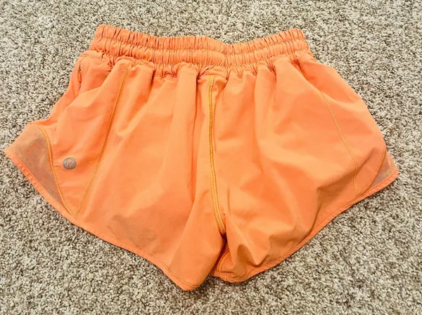 Lululemon Hotty Hot Short 2.5” - Image 2