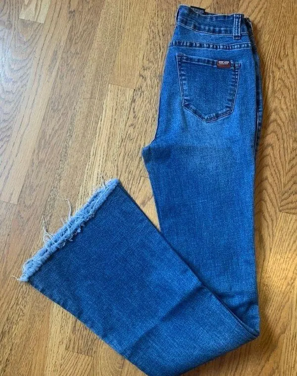 Sweet Look High waist button fly flare jeans Size 1 - Image 2