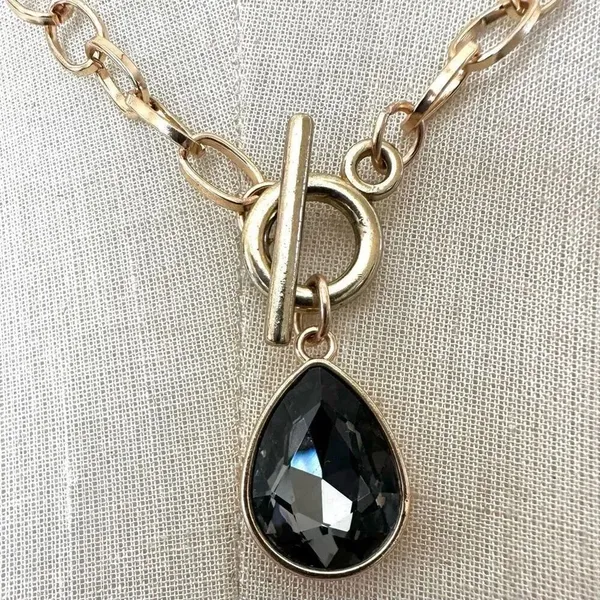 Gold tone grey rhinestone teardrop pendant necklace - Image 4