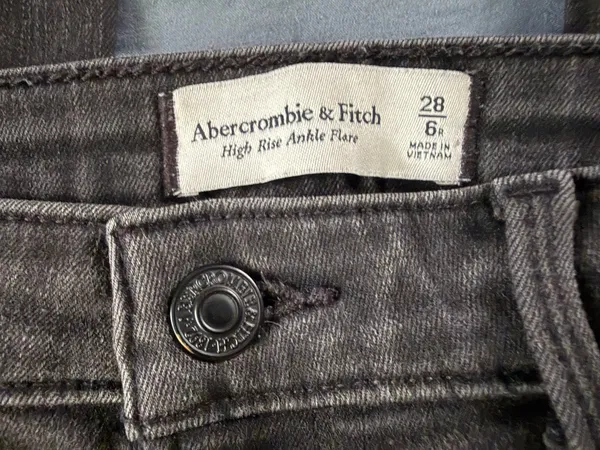 Abercrombie High-Rise Ankle Flare - Image 2