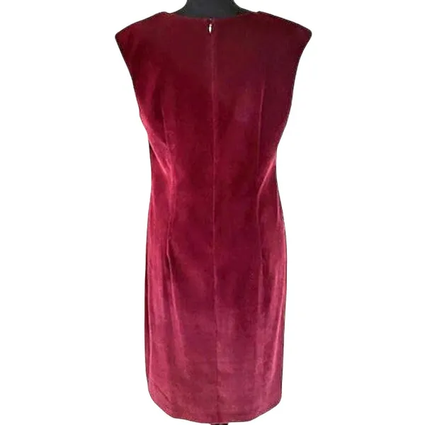 Women's Maroon Faux Velvet V-neck Sleeveless Holiday Dress, size 10 - Image 4