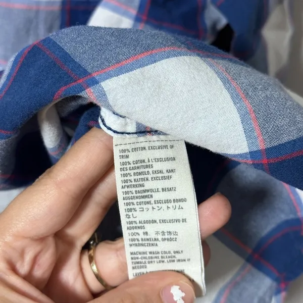 Abercrombie‎ & Fitch Women blue plaid button shirt size small - Image 5