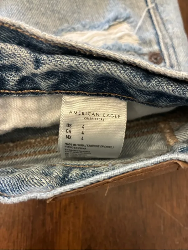 American Eagle Jean Shorts 4 90s Boyfriend Short Blue Distressed Ripped Denim - Image 2