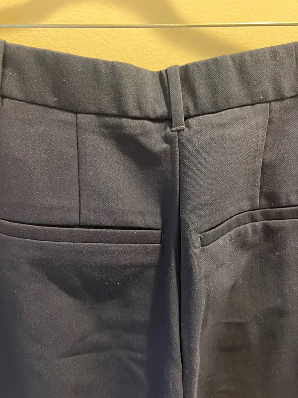 Navy abercrombie work slacks - Image 4