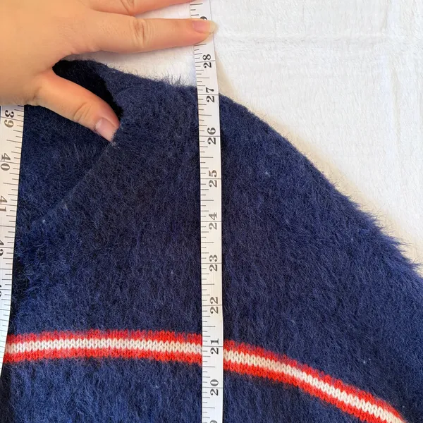 Forever 21 Striped Faux Fur Sweater Women's M Navy Fall Normcore Indie Retro Y2K - Image 4