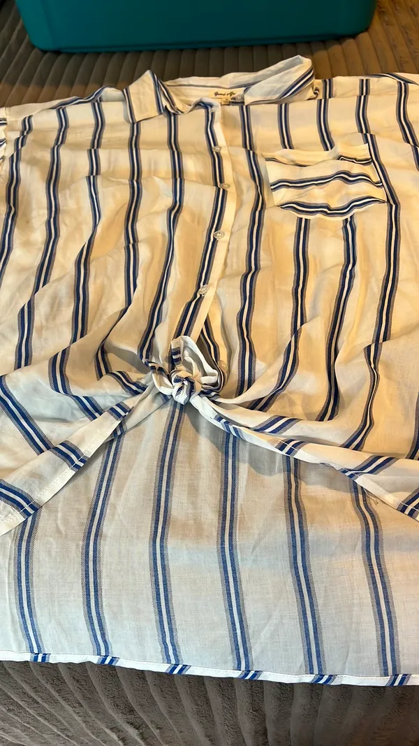 Grand Of Greene Short Sleeve - Image 2