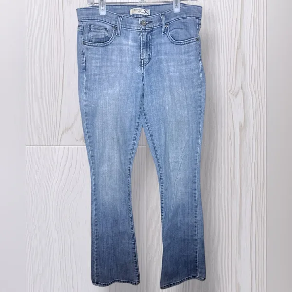 LEVIS Women’s Vintage Bootcut Low Rise Jeans - Image 3