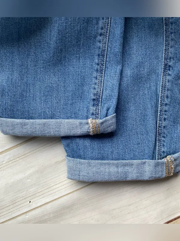 Old Navy boyfriend mid rise distressed ripped medium wash rolled cuff jeans 12 - Image 8