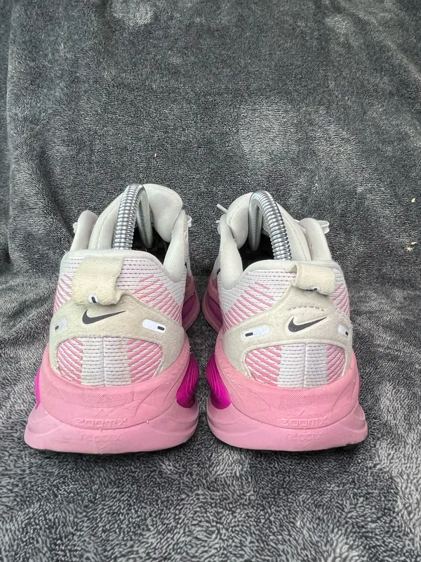 Nike Air Zoom Vomero 18 Summit White Elemental Pink Women Size 9 Running Shoes HM6804-105 - Image 5