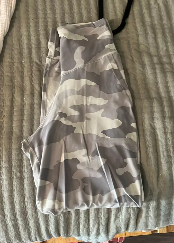 Aerie Camo Joggers - Image 4