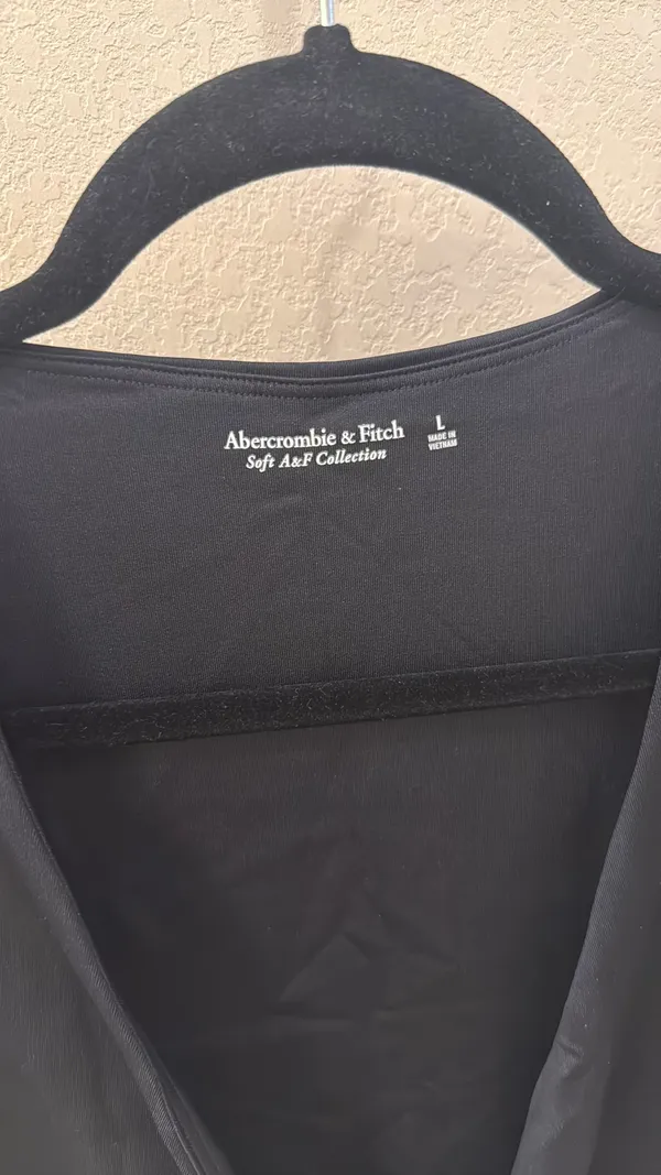Abercrombie Black Top L - Image 7