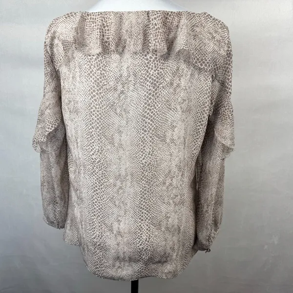 Banana Republic Women Sz S Tan Snake Skin Print Long Sleeve Ruffle Boat Neck - Image 4