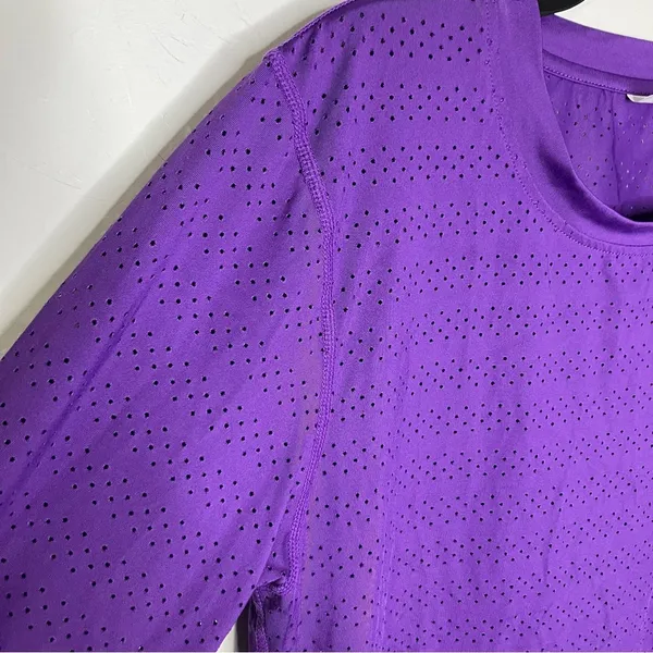 ZYIA active chill long sleeve shirt perforated stretchy material women’s size XL - Image 4