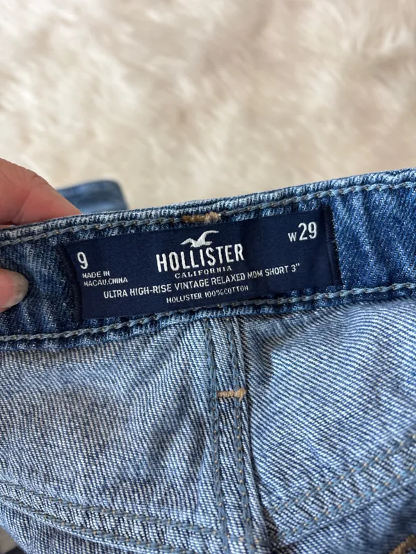 Hollister Blue Denim Floral Patch High-Rise Women's Shorts - Image 3