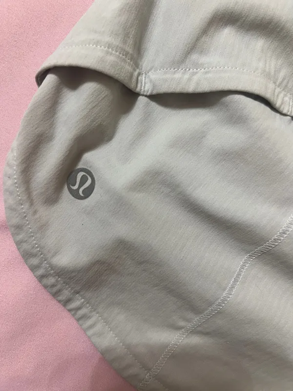 Lululemon High-Rise Speed Up Shorts 2.5” - Image 3