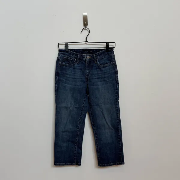 Levi's Demi Curve Classic Cropped Jeans Size 4/27 Low Rise Dark Wash - Image 9