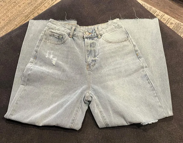 SheIn Jeans - Image 3