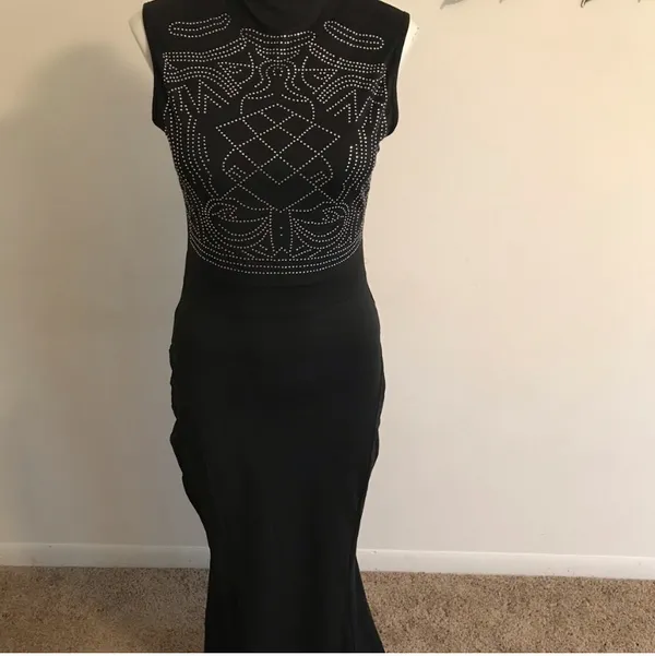Size Large Long Rhinestone black sleeveless dress - Image 7