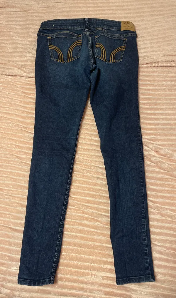Hollister Super Skinny Jeans - Image 2