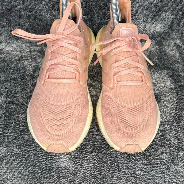 Adidas UltraBoost 22 Women size 7.5 Wonder Mauve Pink Running Sneakers Shoes - Image 2