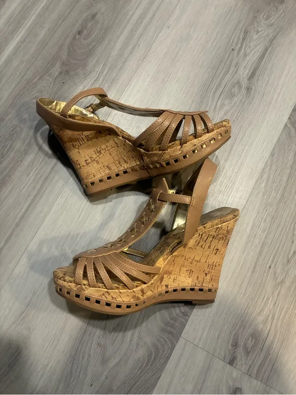 Women’s Tan‎ Wedge Sandals with Decorative Cross-Strap Detail - Image 5