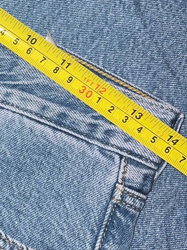 Levi’s High Loose Jean Size 28 - Image 16
