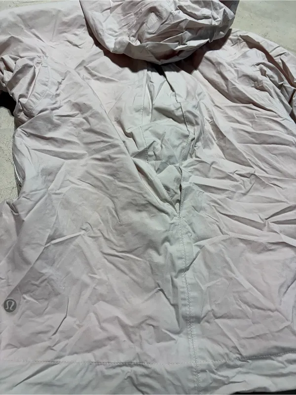 Lululemon run rise & shine Light Pink Hooded Windbreaker Jacket 4 - Image 13