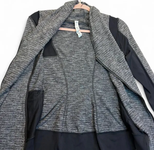 Lululemon grey/black jacket Size 4 #athleisure #yoga - Image 3