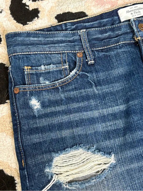 Vintage 2000’s Abercrombie & Fitch Denim Mini Skirt - Image 4