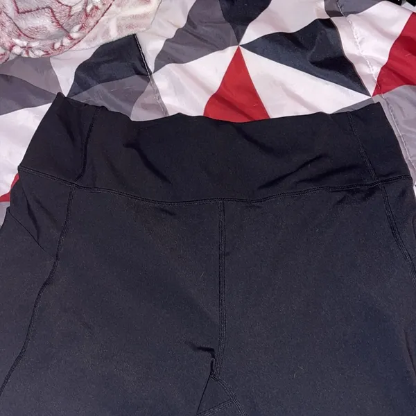 Fabletics Oasis Legging - Image 2