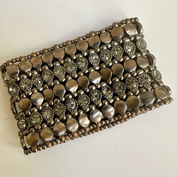 Wide rhinestone stretchy bracelet - Image 4