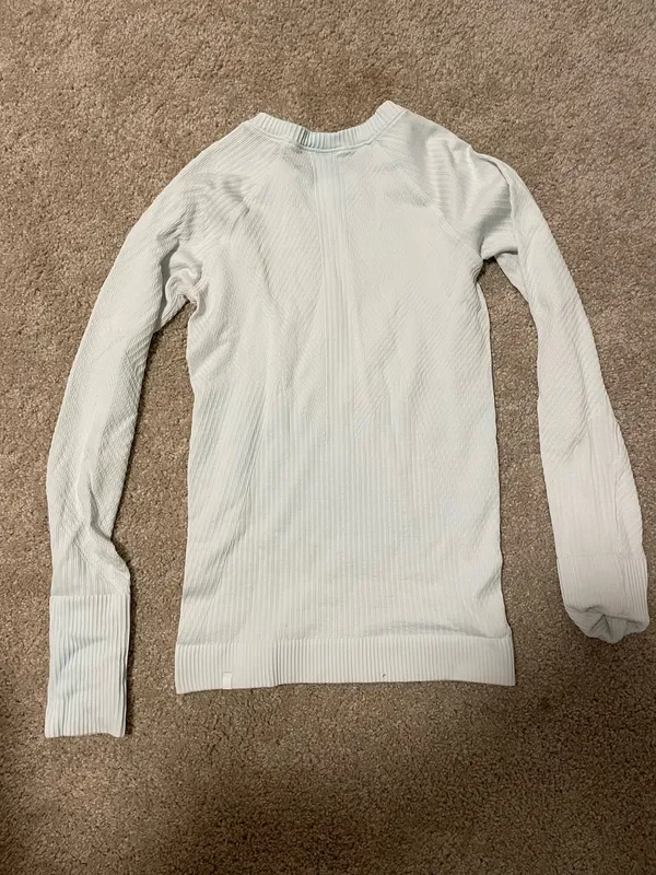 Lululemon top  - Image 3