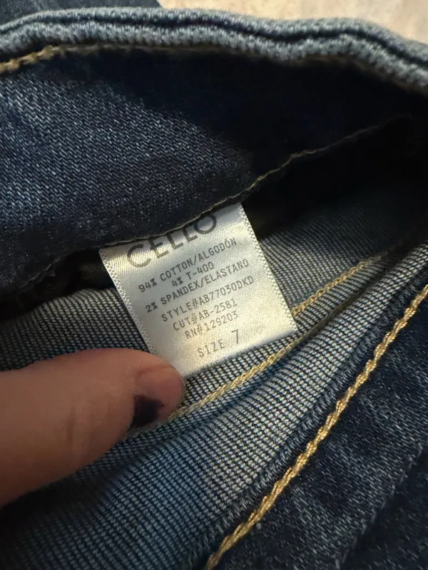 bnwt cello cropped skinny ripped jeans - Image 10