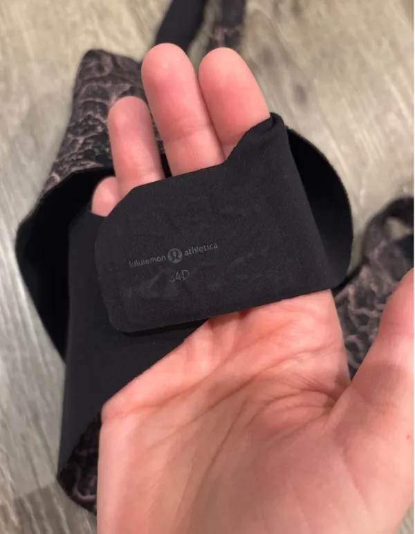 Lululemon Like Nothing Spanish Rose Black Sports Bra sz 34D - Image 4