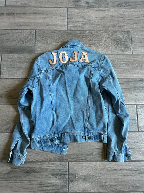 Understated Leather Light Blue Women's Denim Jacket - Classic Trucker Style - Image 4