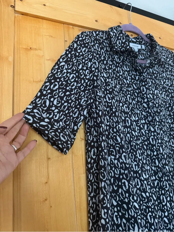 Chico's Zenergy Neema Bungee Hem Shirt Dress Animal Print Pockets Size Small - Image 13