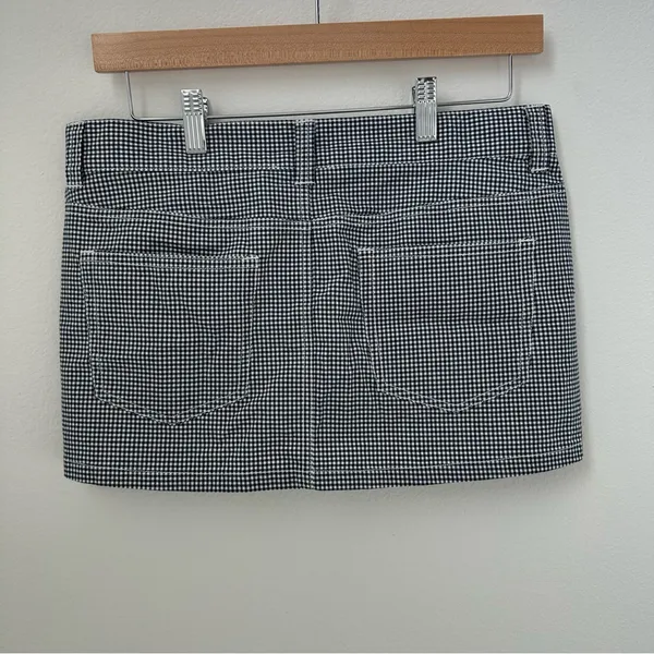 Brandy Melville gingham mini skirt - Image 4
