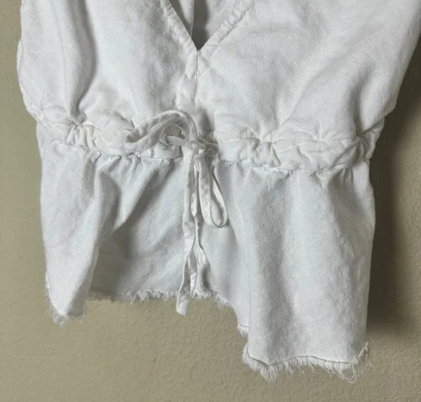 BRANDY MELVILLE John Galt Linen Cropped Top One Size White/Cream - Image 3