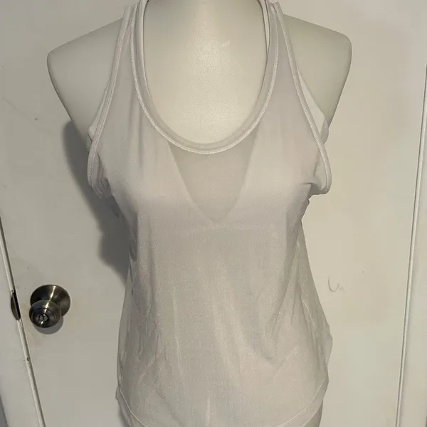 Lululemon Revitalize Tank - Size 6 - No‎ Size Tag/Yes Size Dot. - Image 2