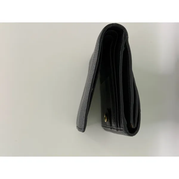 Chloé EUC Small Black and Gold Multi-Compartment Snap Wallet - Image 4